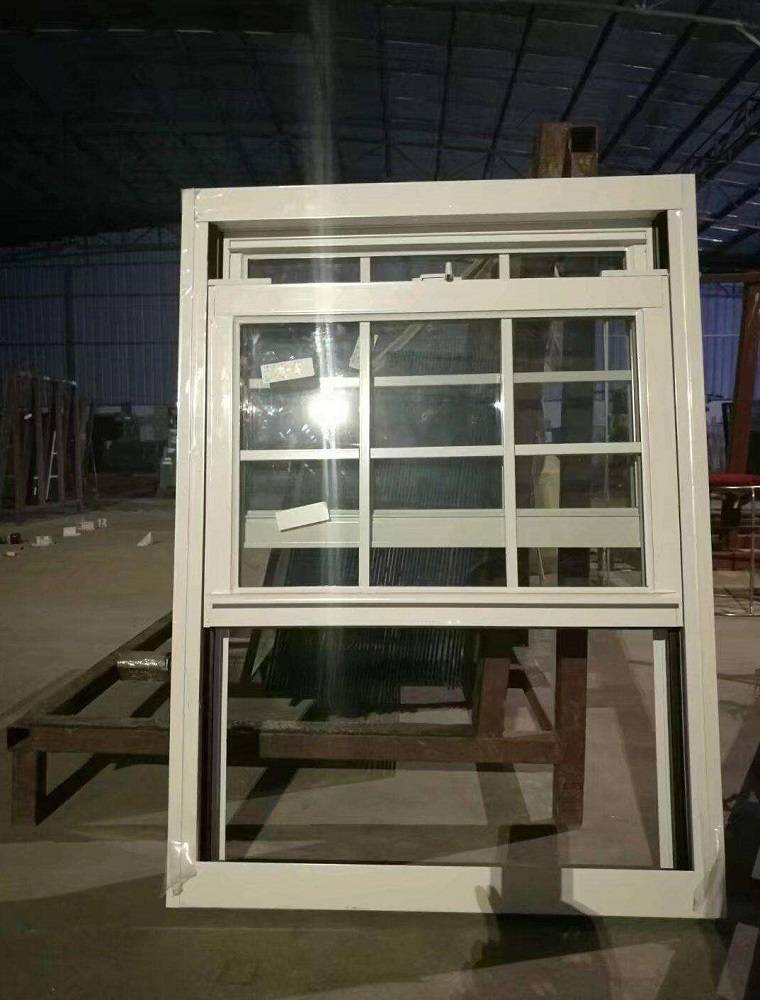 鋁合金折疊推拉窗 空間美學(xué)與實用功能的完美融合——走進(jìn)佛山市金房頂門窗